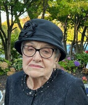 Photo of Helena Weinberg