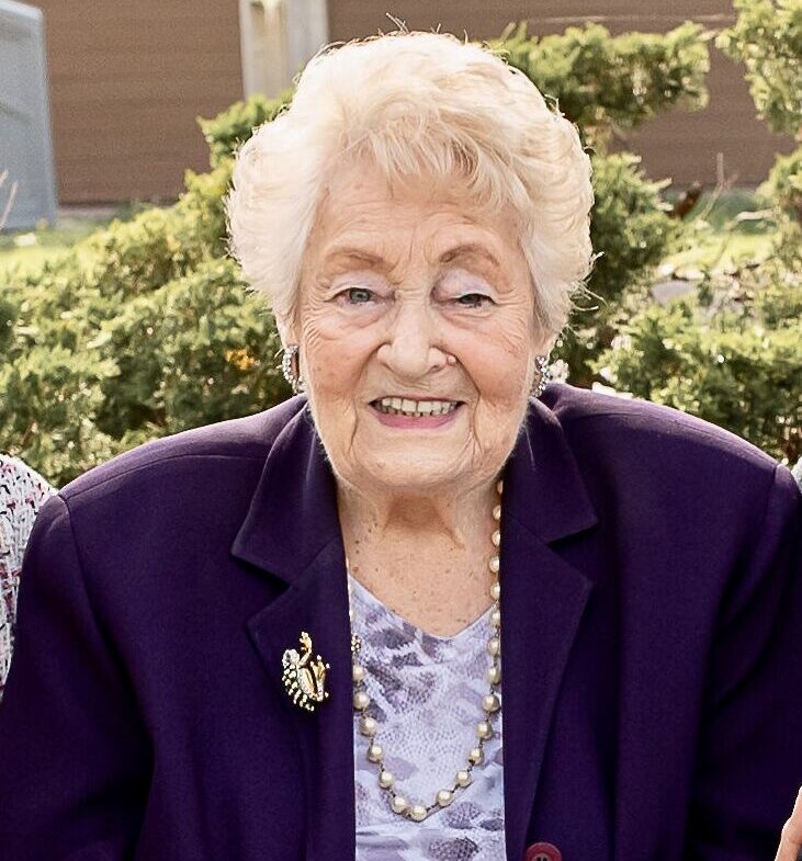 Photo of Eva Reiss