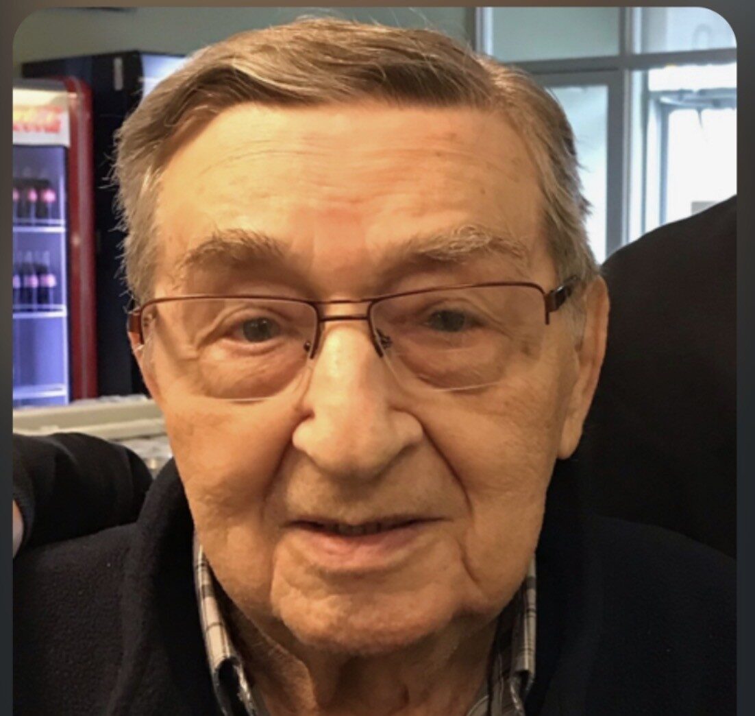 Photo of Oscar Adler