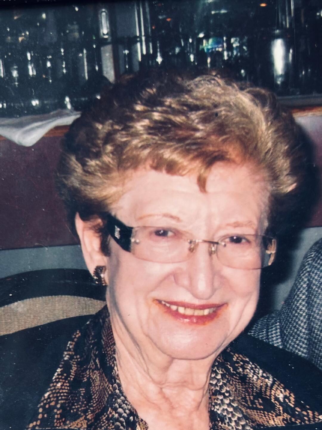 Photo of Molly Simon
